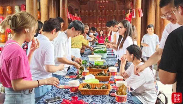 网络中国节·端午 | 台湾青年走进铜仁体验端午民俗文化