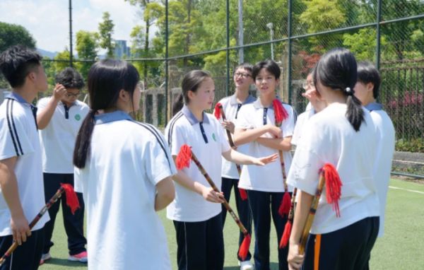 一根金钱杆 十年非遗路——江口中学让非遗在校园扎根