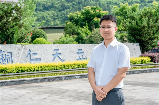 用爱与尊重陪伴学生成长
