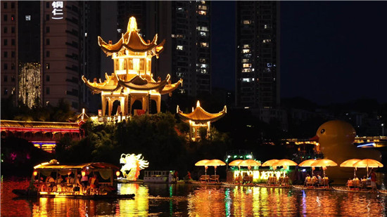 夜游锦江 烟火古城——中南门古城夜间消费观察