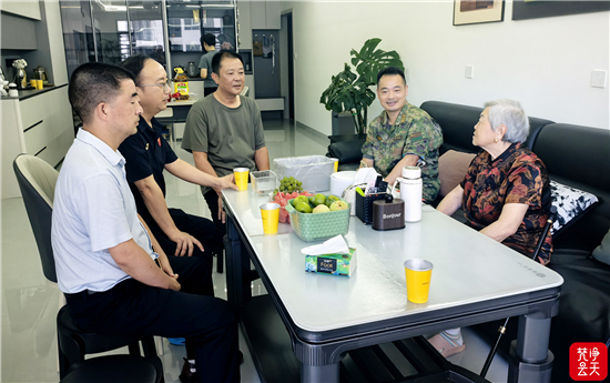 铜仁:军地携手共绘“双拥”和谐图