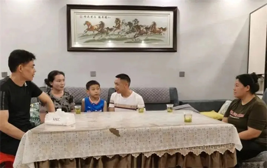 走遍村寨街巷,德江送教育进家门