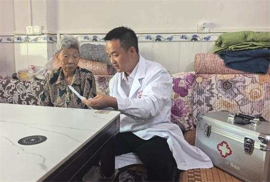 点赞!思南吴昌进扎根深山近十年,当好群众“健康守门人”
