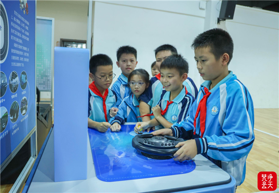 科技触手可及!流动科技馆落地江口赋能少年