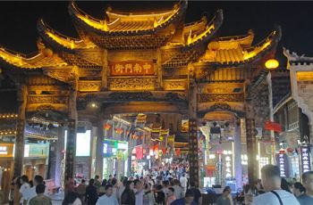 逛吃打卡好去处 中南门历史文化街区烟火气十足