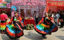 石阡开展庆“三.八”妇女民间手工制品会展