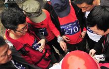 梵净山景区举行届户外旅游节、千人登山比赛