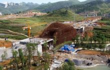 德江城南共富大桥加紧施工