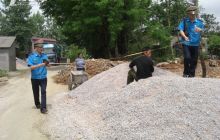 松桃路政强化578县道安全管理