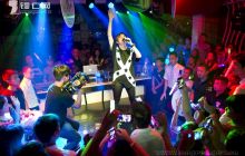 香港著名歌手汤宝如铜仁献唱