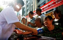 民进贵医支部赴德江开展义诊活动