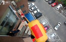 “飞扑哥”走红网络