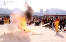 贵州碧江国际减灾日百名聋哑孩子手语学消防练逃生