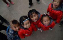 爱心人士情满苗寨