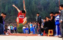 松桃举办中学生田径运动会