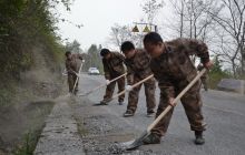 盘石公路边上的民兵之歌