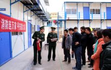 贵州碧江消防为外来务工人员送“防火宝典”