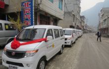 印江县17个乡镇配上了农技服务车