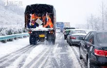 铜大高速、万山区抗雪凝道路交通安全保卫