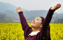 三月花海醉苗乡