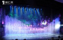 凤凰古城举行大型情景剧 烟雨凤凰 全球首演