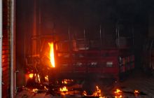 三轮车不幸起火 思南消防官兵奋勇扑救