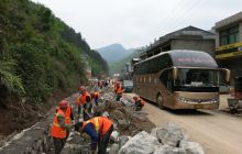 326国道松桃段二级路改造如火如荼