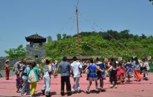 苗王城景区美景引人醉