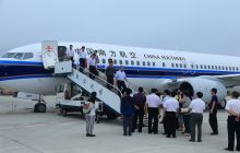 铜仁·凤凰机场改扩建工程昨日试飞成功