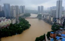 暴雨致铜仁主城区部分桥梁封闭