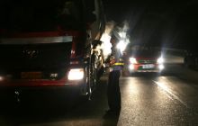 万山交警开展为期四天“危化品运输和长途客运安全管理”整治行动