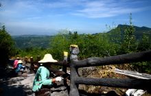 松桃投资200万元修建响水洞景区旅游观光道