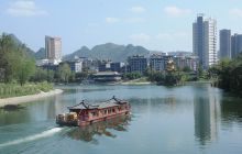 黄金周锦江水上公交受游客亲睐