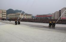 铜仁学院千名师生演练灭火逃生