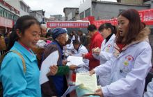 德江县政协下基层开展义诊活动
