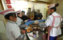 巾帼创业—— 致富感恩