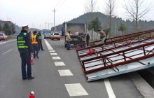 松桃启动交通沿线广告治理 展贵州文明新形象