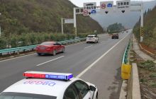 铜仁高速交警的过年七天乐