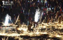 德江举办2015年焰火晚会闹元宵