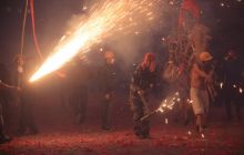 德江举行土家族“炸龙”民俗活动