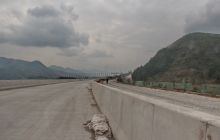 沿德高速公路建设快速推进