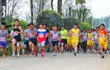 千人竞跑玉屏茶花泉