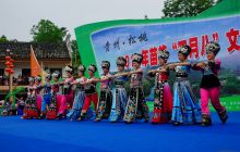 松桃四月八 乐翻苗王城