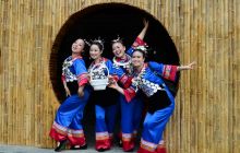 松桃苗绣手工艺术展示