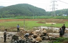 松桃大路乡和平村岩口养殖创业示范基地建设如火如荼