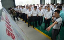 全省农信社支持扶贫开发现场观摩会代表参观铜仁五县一区工业园