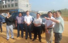 铜仁地区人大工委副主任张继刚一行来万山调研工业发展