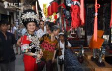 第一个“中国旅游日”暨铜仁古城文化旅游节开幕