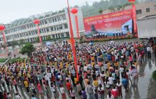 铜仁地区举行“‘绿色’电脑进西部活动”赠送仪式