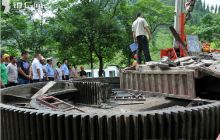 “大齿轮”引发的交通堵塞